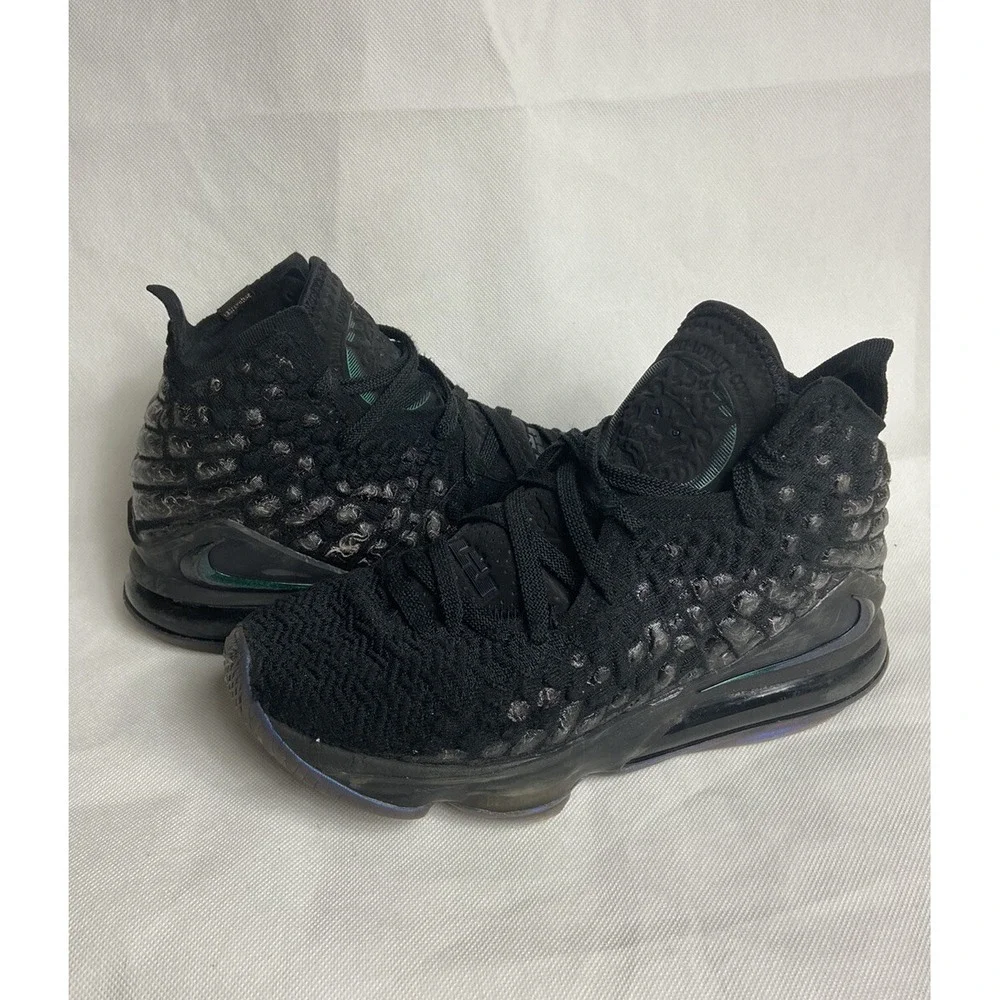 Nike LeBron 17 XVII Global Currency Men's Size 8 Basketball‎ Shoes BQ3177-001